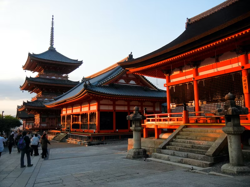 Kiyomizu-dera: A Must-Visit Temple in Kyoto
